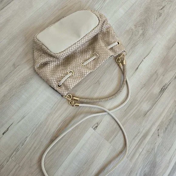 Victoria’s Secret Limited Edition Gold Mesh Rhinestone Bucket Crossbody - NWOT - Picture 9 of 9